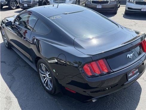 Used 2016 Ford Mustang Coupe image 12