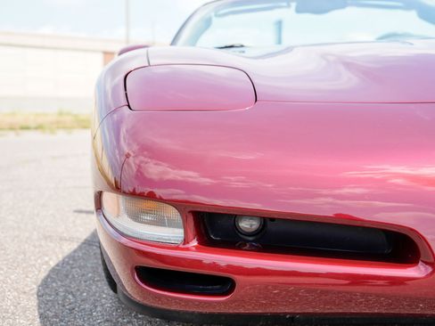 Used 2003 Chevrolet Corvette Convertible w/ Preferred Equipment Group1 RWD image 33
