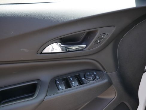 Used 2024 Chevrolet Equinox LT AWD/4WD image 19