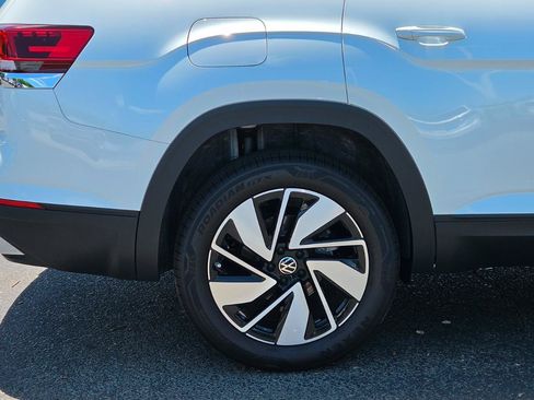 Used 2026 Volkswagen Atlas SE AWD/4WD image 16