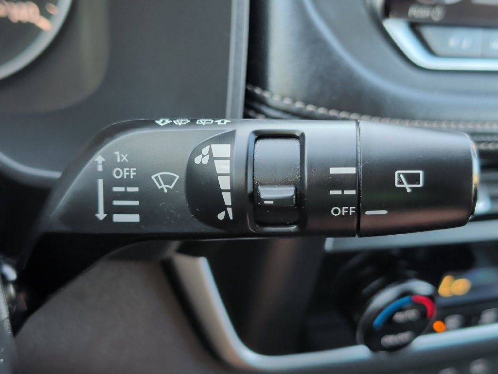 Used 2024 Nissan Rogue SV AWD/4WD image 45