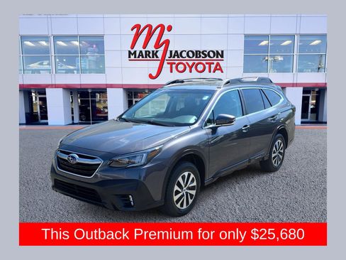 Used 2022 Subaru Outback Premium AWD/4WD image 1
