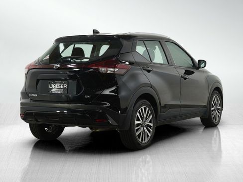 Used 2023 Nissan Kicks SV image 5