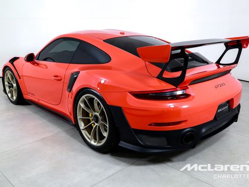 Used 2018 Porsche 911 GT2 RS RWD image 6