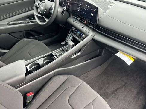 New 2026 Hyundai Elantra Sport FWD image 12