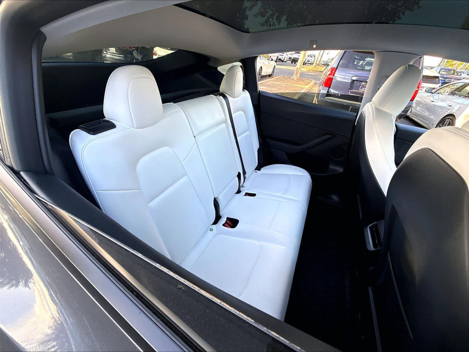 Used 2023 Tesla Model Y AWD image 24