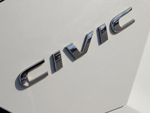 Used 2019 Honda Civic EX image 12