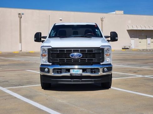 Used 2024 Ford F250 XL image 2