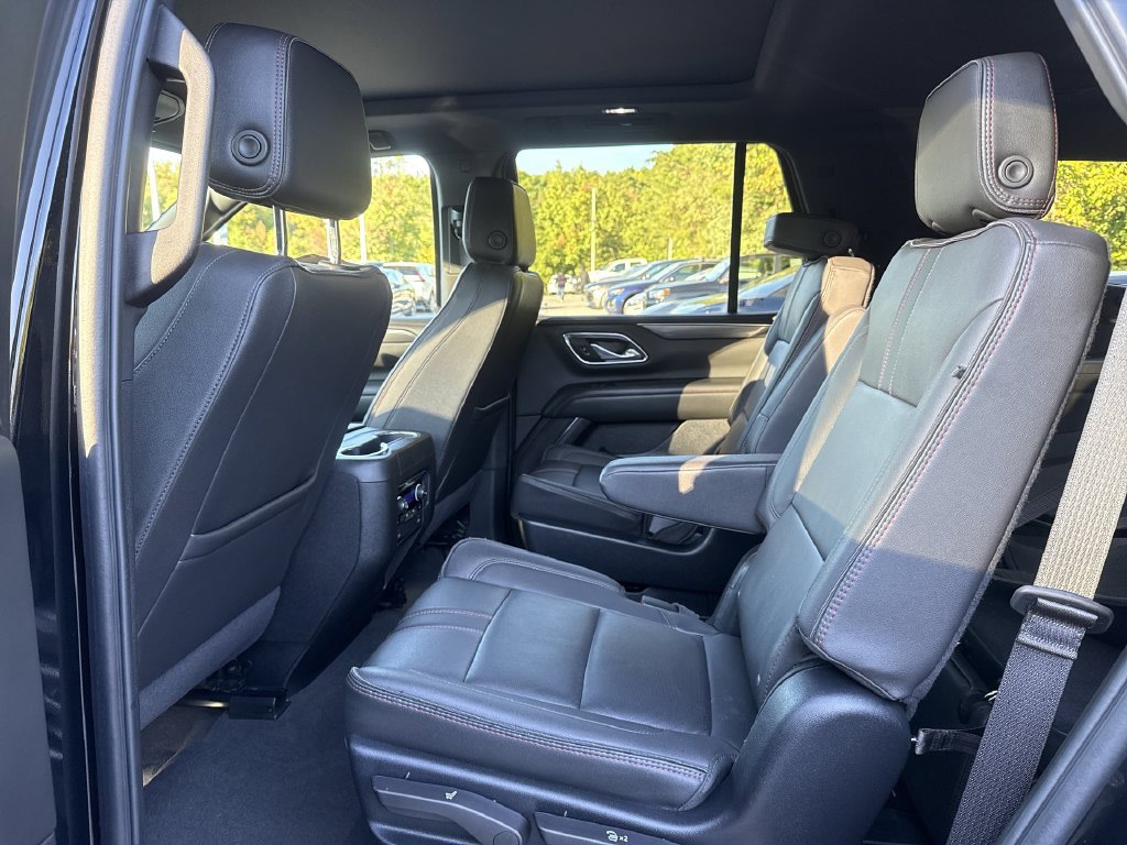 Used 2024 Chevrolet Tahoe RST w/ Luxury Package AWD/4WD image 25