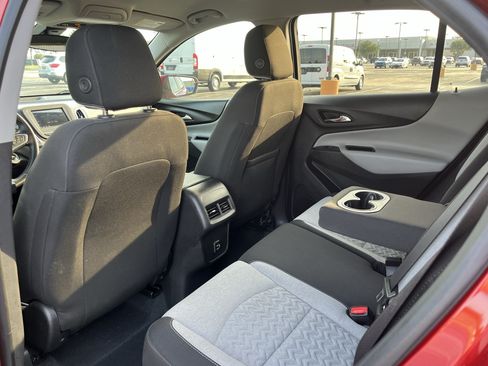 Used 2022 Chevrolet Equinox LT FWD image 33