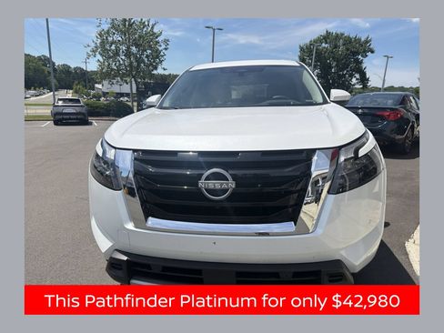 Used 2025 Nissan Pathfinder Platinum w/ Cargo Package AWD/4WD image 1
