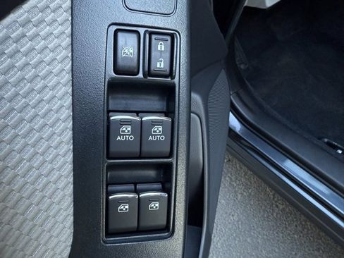 Used 2017 Subaru Forester 2.5i w/ Alloy Wheel Package image 20