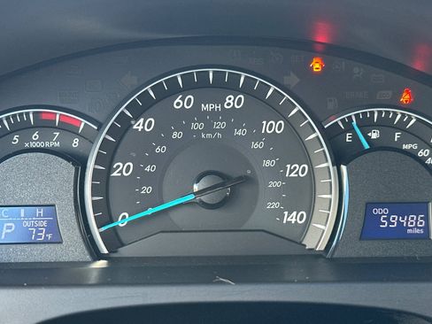 Used 2013 Toyota Camry XLE image 24