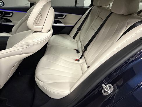 Used 2025 Mercedes-Benz E 350 E 350 image 38