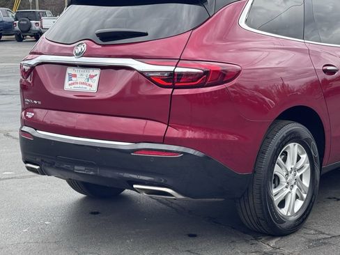 Used 2021 Buick Enclave Essence w/ Sound and Sites Package image 6