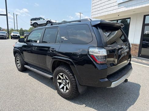 Used 2021 Toyota 4Runner TRD Off-Road AWD/4WD image 6