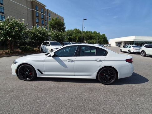 Used 2022 BMW 530i w/ M Sport Package RWD image 6