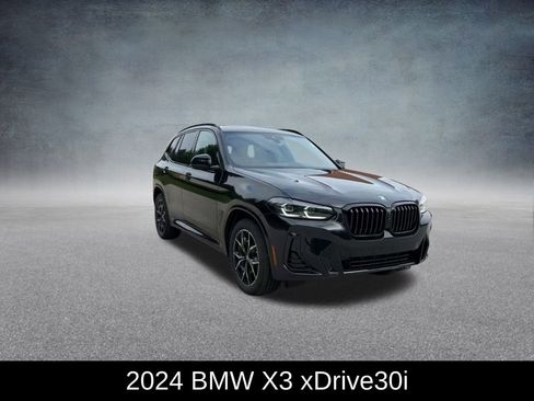 Used 2024 BMW X3 xDrive30i w/ Premium Package image 3