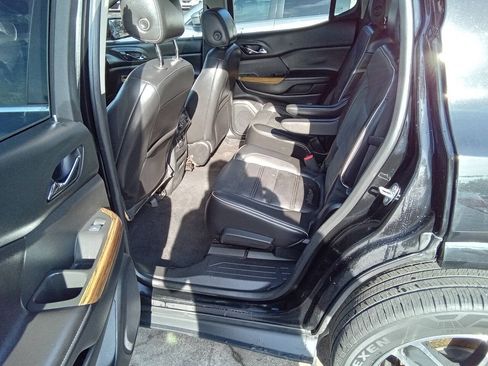Used 2017 GMC Acadia Denali w/ LPO, Protection Package FWD image 13