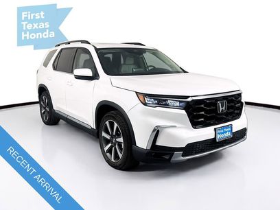 Certified 2025 Honda Pilot Touring