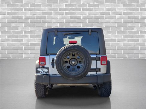 Used 2013 Jeep Wrangler Unlimited Sport AWD/4WD image 4