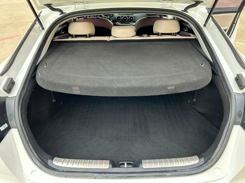 Used 2018 Kia Stinger Premium RWD image 31