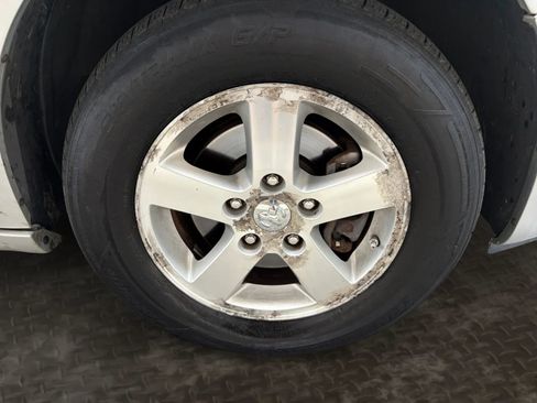 Used 2009 Dodge Grand Caravan SXT FWD image 38