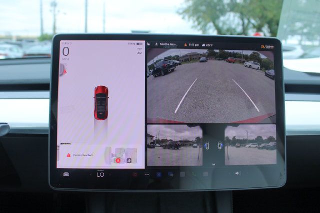 Used 2021 Tesla Model Y Long Range AWD/4WD image 18