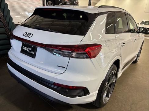 Used 2023 Audi Q4 e-tron Premium Plus w/ Premium Plus image 3