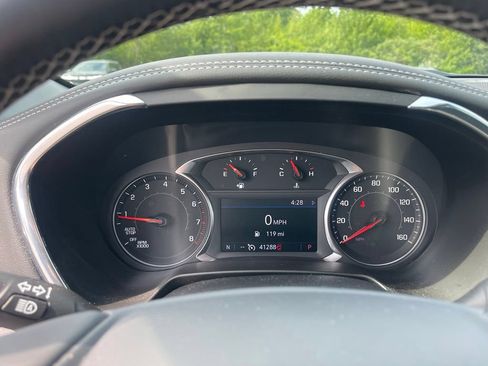 Used 2024 Chevrolet Blazer LT FWD image 9
