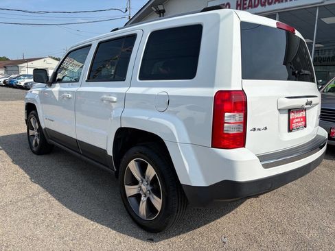 Used 2016 Jeep Patriot High Altitude image 6