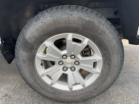 Used 2020 Chevrolet Colorado LT w/ Safety Package image 11