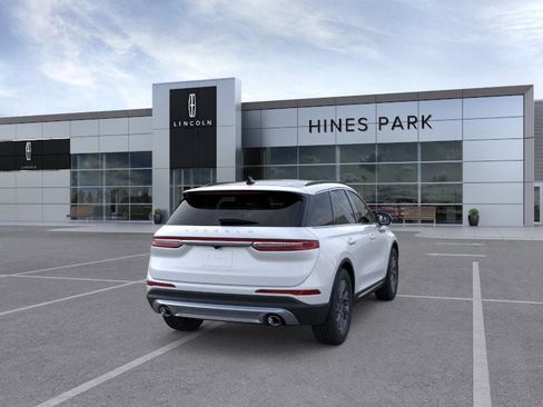 New 2026 Lincoln Corsair Premiere image 8