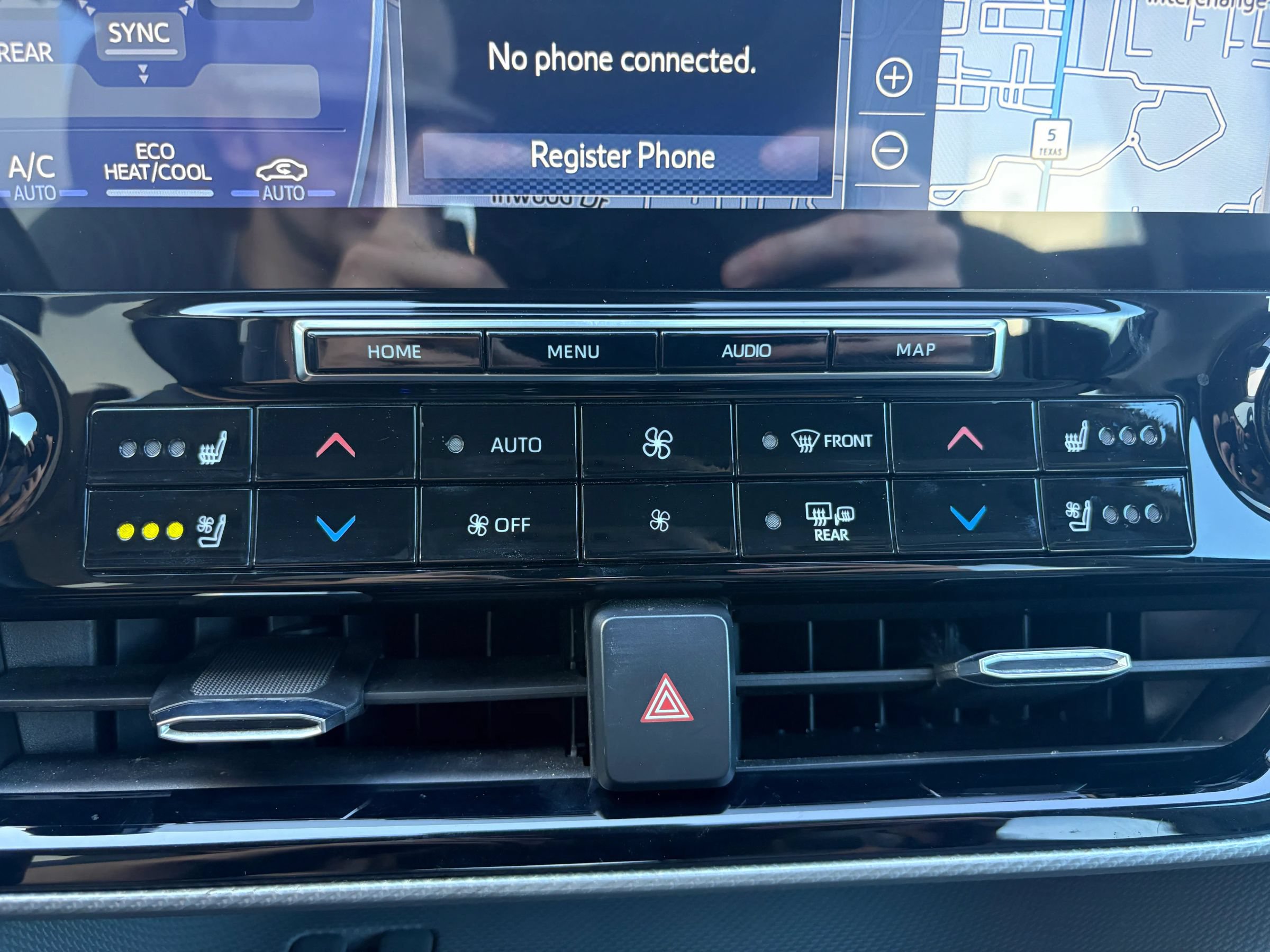 Used 2021 Toyota Highlander Platinum FWD image 13