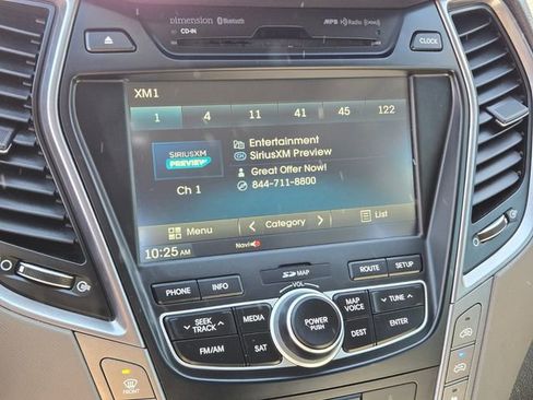 Used 2016 Hyundai Santa Fe SE w/ Option Group 03 image 19