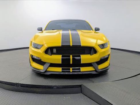 Used 2017 Ford Mustang Shelby GT350 RWD image 12