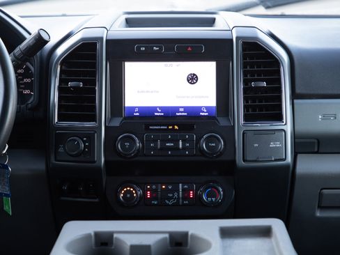 Used 2022 Ford F250 XLT w/ XLT Premium Package image 15