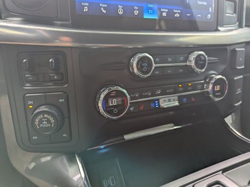 Used 2021 Ford F150 Lariat w/ Equipment Group 502A High AWD/4WD image 26