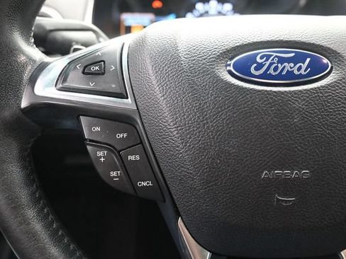 Used 2017 Ford Edge Titanium w/ Technology Package FWD image 26
