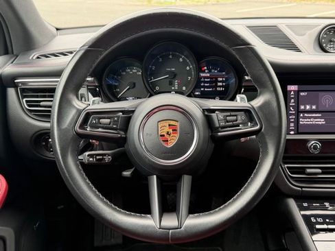 Used 2023 Porsche Macan AWD/4WD image 12