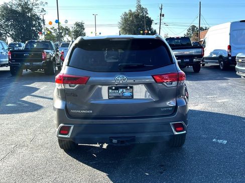 Used 2018 Toyota Highlander Limited image 4