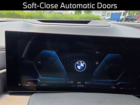 Used 2024 BMW X7 xDrive40i w/ Premium Package AWD/4WD image 15