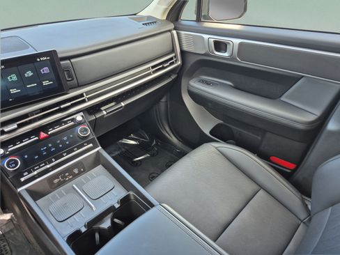 Used 2024 Hyundai Santa Fe SEL FWD image 14