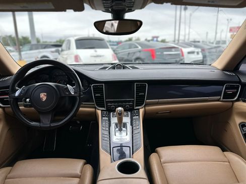 Used 2015 Porsche Panamera image 7
