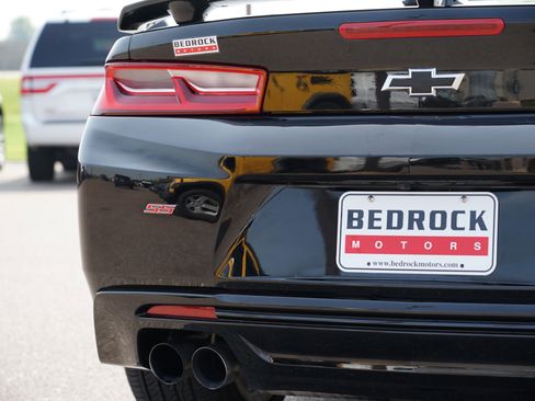 Used 2016 Chevrolet Camaro SS image 10