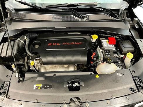 Used 2022 Jeep Compass Limited image 28