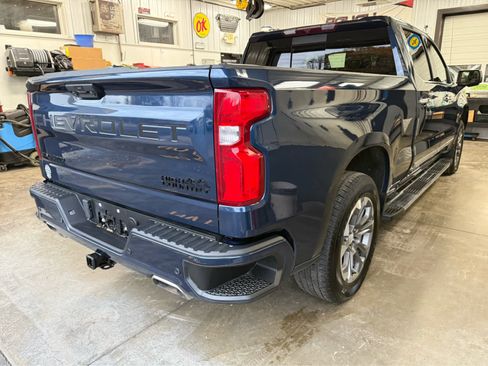 Used 2022 Chevrolet Silverado 1500 High Country w/ LPO, Dark Essentials Package image 5