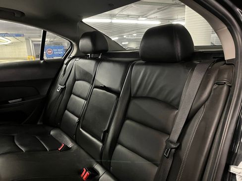 Used 2014 Chevrolet Cruze LT w/ RS Package image 18