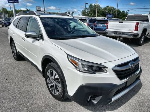 Used 2021 Subaru Outback Touring w/ Popular Package #2 AWD/4WD image 11