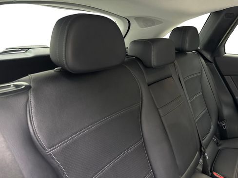 Used 2023 Mercedes-Benz GLC 300 4MATIC image 39